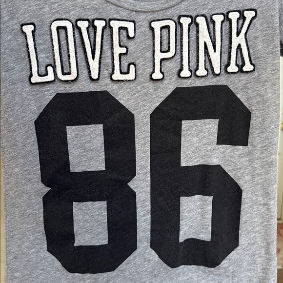 PINK Victoria's Secret Gray Love Pink Tee. Size Large. - Picture 3 of 10